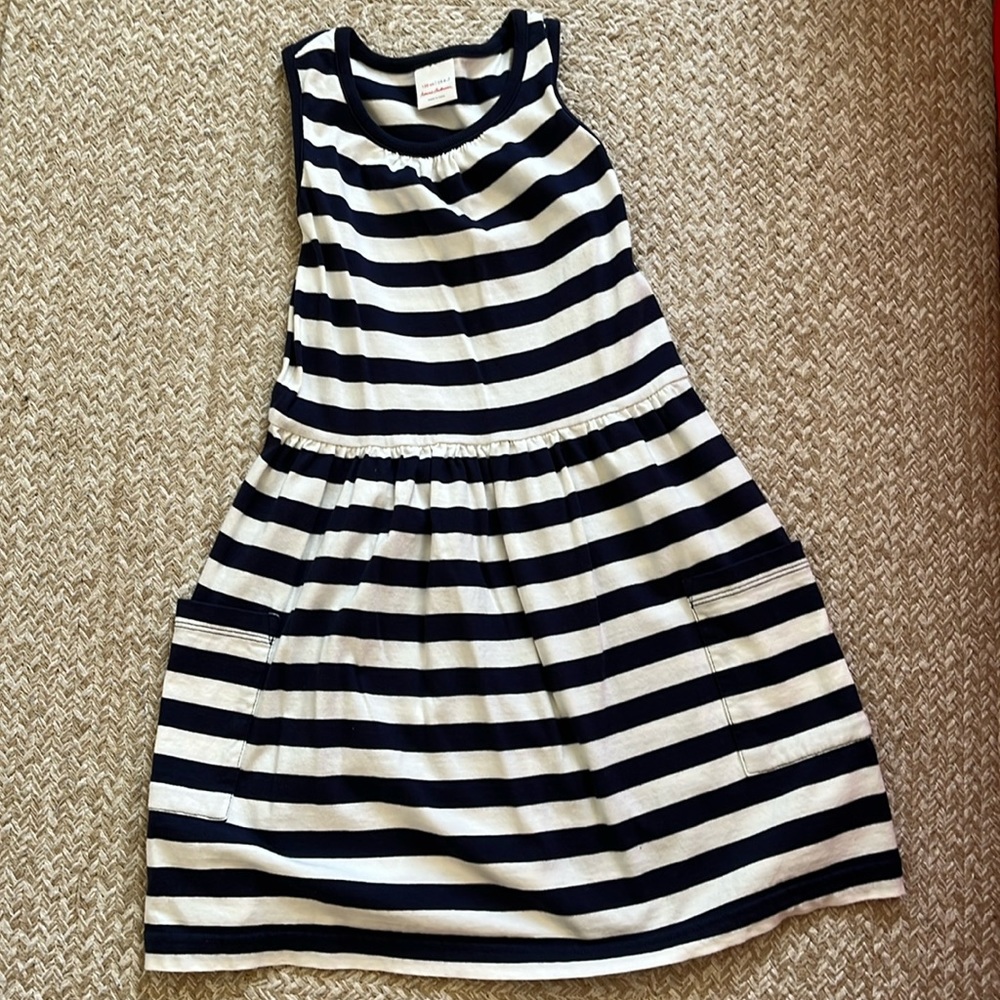Hanna Andersson | pocket play dress | sz 6-7 | EUC